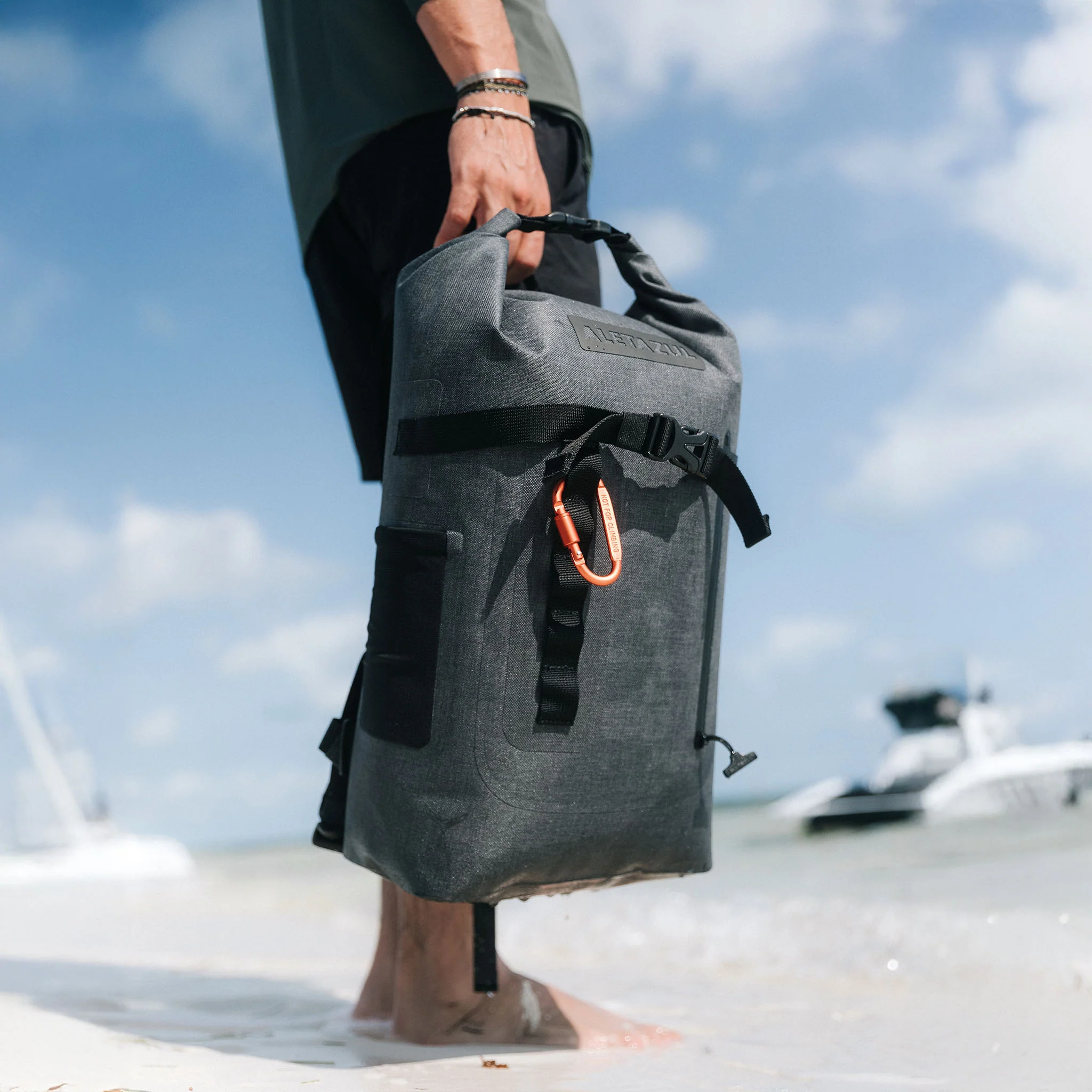 DryBackpack - Image 23